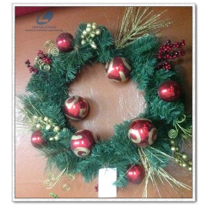 http://www.ls-decos.com/404-1376-thickbox/christmas-wreath.jpg