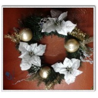 Christmas Wreath with Poinsettia 