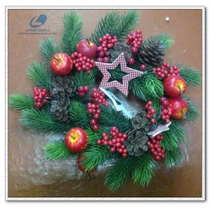 http://www.ls-decos.com/409-1381-thickbox/christmas-wreath.jpg